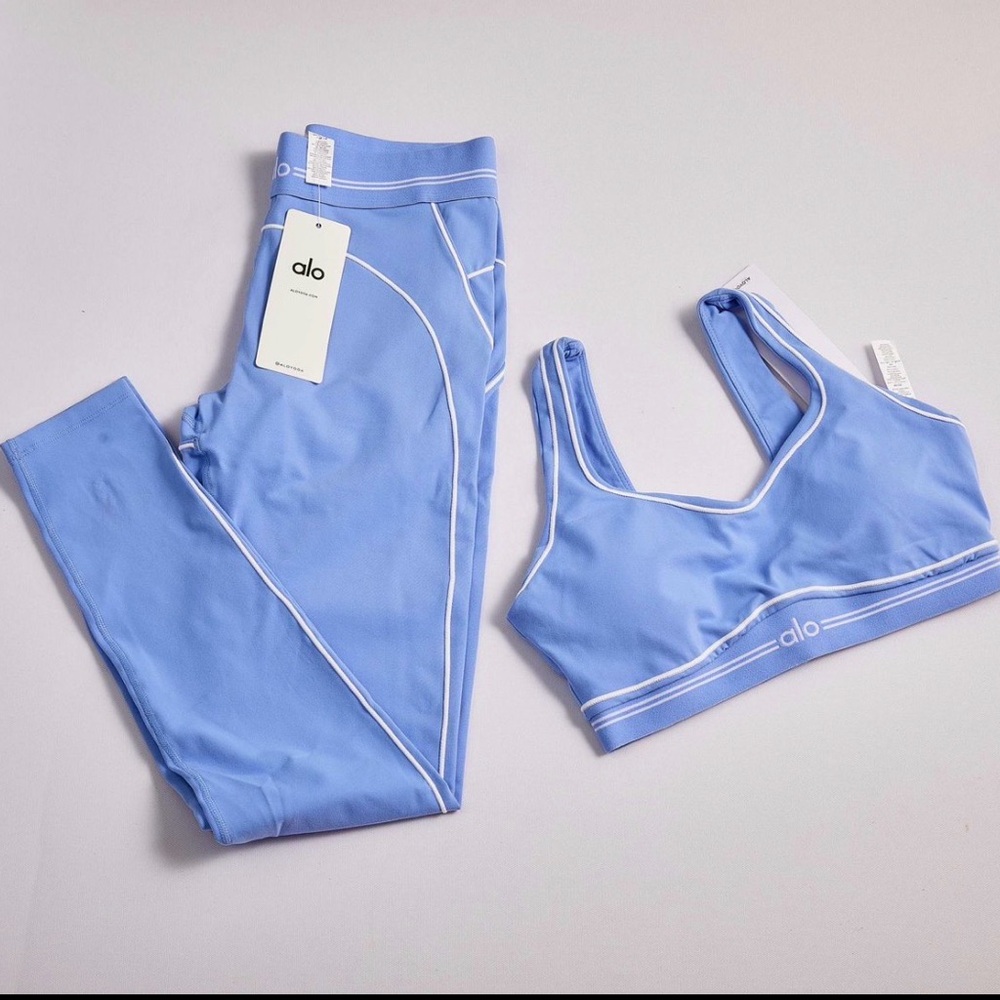 ALO Yoga Sky Blue Leggings & Sports Bra Set